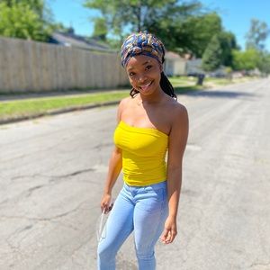 Meet your Posher, Johnae